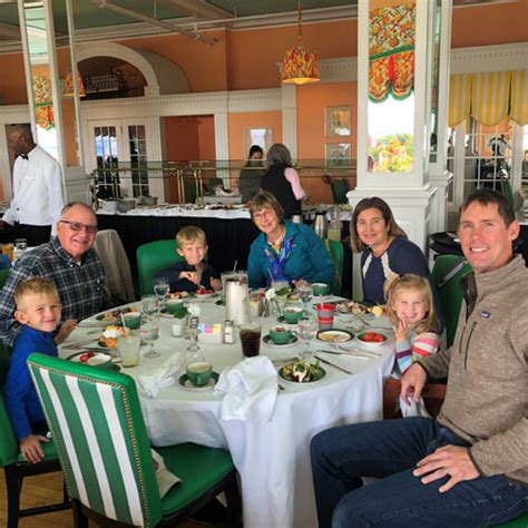 Our 30th anniversary time travel adventure sobre grand hotel. Secrets to Visiting Grand Hotel on Mackinac Island With Kids - grkids.com