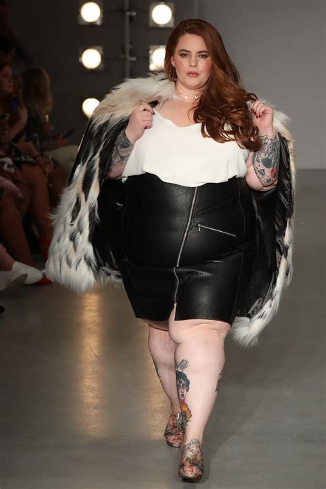 Tess Holliday Shares Confidence Tips In The Not So Subtle Art Of Being