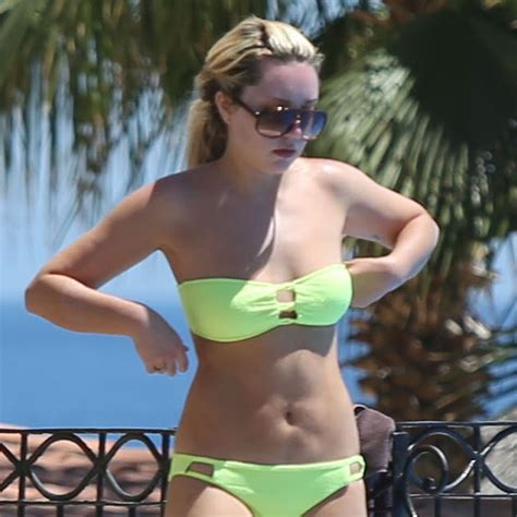 Amanda Bynes In A Bikini In Mexico Pictures Popsugar Celebrity