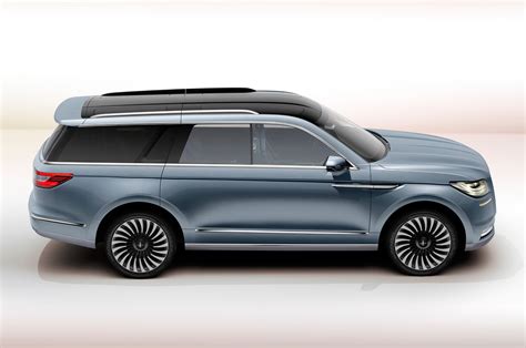 Lincoln Navigator Concept Debuts At 2016 New York Auto Show