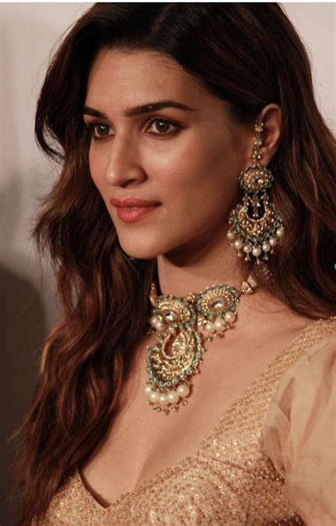 Kriti Sanon Looks Lovely As She Turns Showstopper For Designers Shyamal And Bhumika Most Beautiful