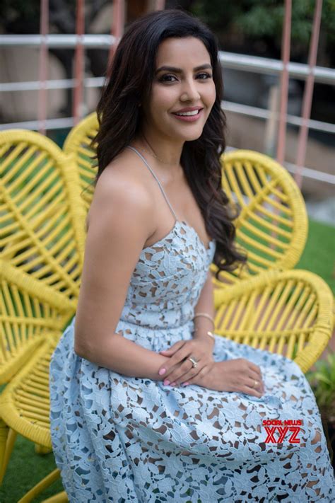 Actress Priya Anand Beautiful New Stills Shot By Kiransa Social News Xyz