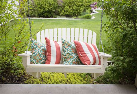 12 Free Porch Swing Plans To Build At Home