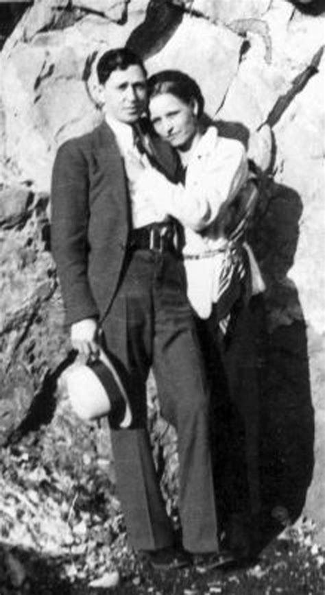 Bonnie And Clyde Love Before The Death 16 Rare Pictures Of The Most