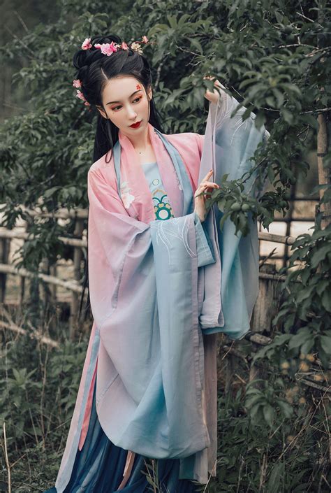 hanfu-gallery-chinese-clothing-traditional,-hanfu,-traditional-outfits