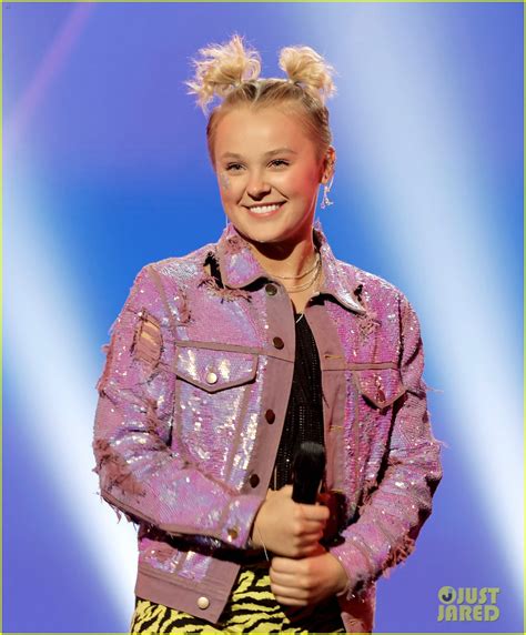 jojo siwa responds after facing backlash over her dislike of the word lesbian photo 4796758