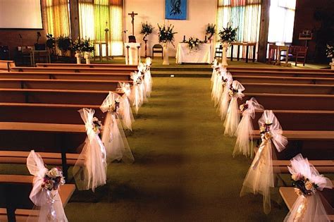 There're so many ways to decoration your wedding aisles, like floral and greenery. 9+ Church Wedding Decoration Ideas - Party Ideas