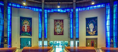 Liverpool metropolitan cathedral main entrance. Inside the Cathedral - Liverpool Metropolitan