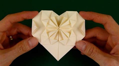 How To Fold An Origami Heart With A Starburst Pattern Origami Heart