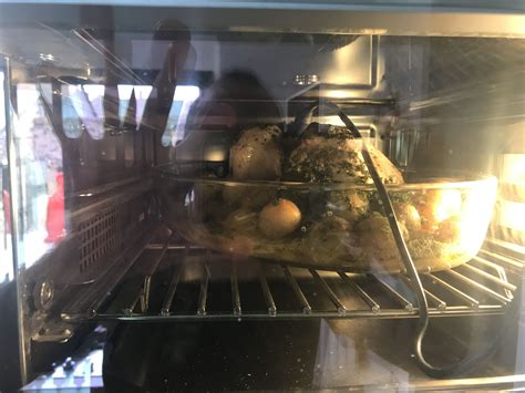 Cuisson D Un Poulet Au Four Vapeur Mets Baked Chicken Oven Cooking