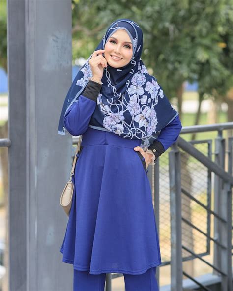 Baju Biru Cocok Dengan Jilbab Warna Apa