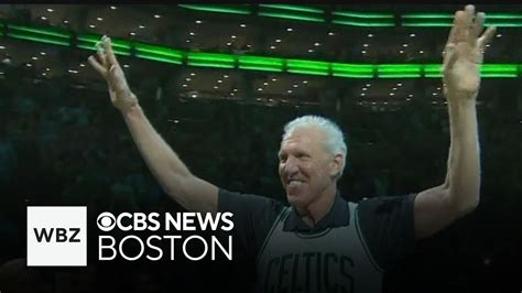 Basketball world mourns death of Bill Walton and more top stories - YouTube