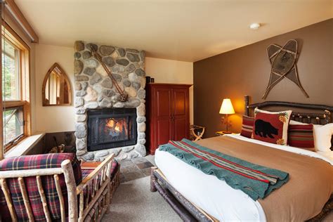 View Our Photo Gallery Moraine Lake Lodge In Banff