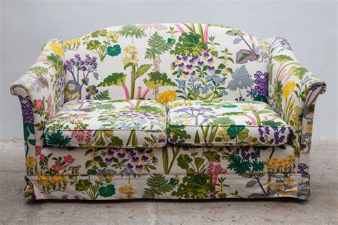 For Sale Vintage Floral Print Sofa With Fabric By Gocken Jobs 1969