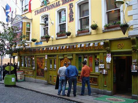 49 pictures of ireland (or 'pics of ierland', for my friend franz…) that i believe show that ireland is the most beautiful place on earth. Dublin, Ireland ~ Luxury Places