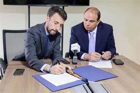 Federación nacional de departamentos y ANSV firman convenio para