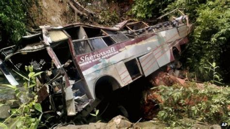 India Bus Accident Kills 31 Bbc News