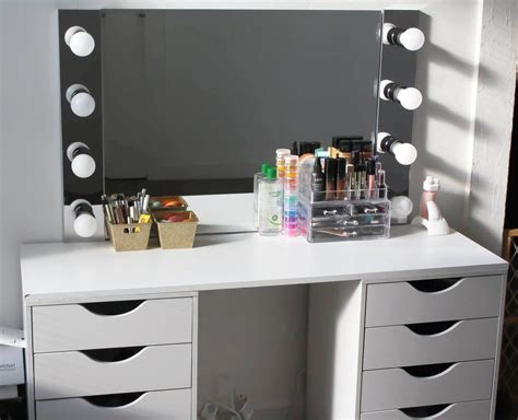 There is a middle ground. 25 Beautiful DIY Vanity Mirror that is Easy and Cheap to ...