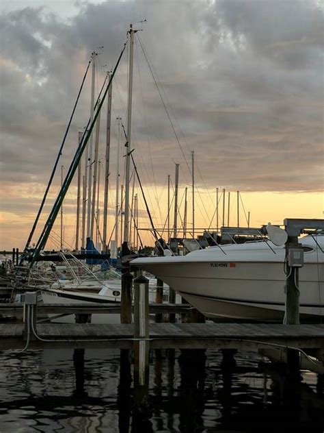 Apollo Beach Marina slip, dock, mooring reservations - Dockwa