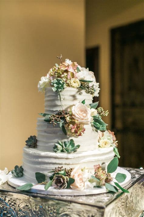 Romantic Scottsdale Wedding Elizabeth Anne Designs The Wedding Blog Rustic Wedding Cake