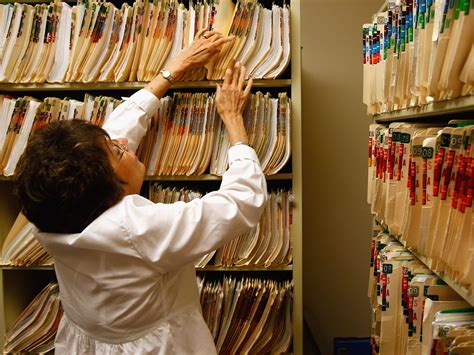 Its 2015 — Why Havent Our Medical Records Entered The Digital Age