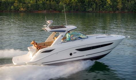 View a large selection of cabin cruisers for sale that are ready to buy. Sundancer 350 (With images) | Cabin cruiser, Cruiser boat ...