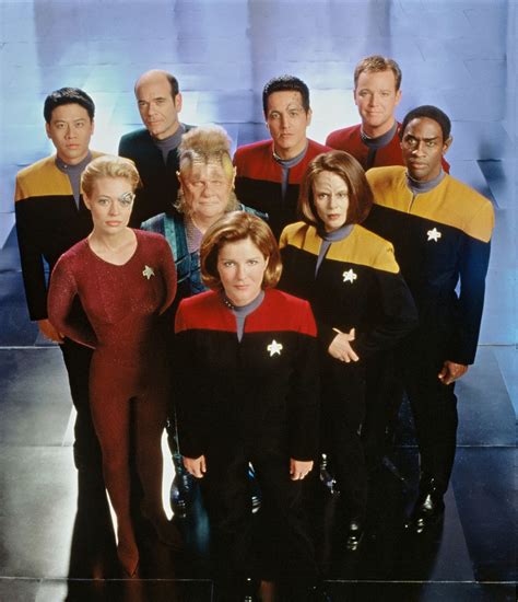 Star Trek Voyager Documentary Trailer Syfy Wire