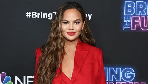 Chrissy Teigen Reveals What Plastic Surgery She Had At Age 20 Iheart