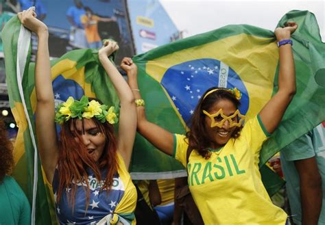 Heartbreaking Pictures Of Brazil Fans Before And After Their World Cup Loss