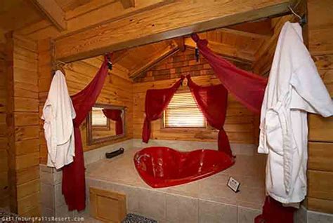 Cabins With Heart Shaped Jacuzzis