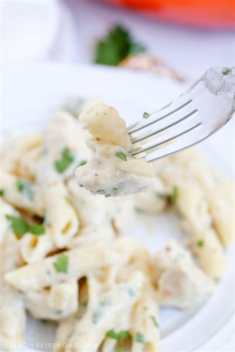 Creamy Garlic Penne Pasta With Chicken Easy Weeknight Meal
