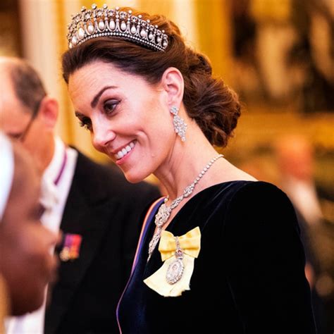 Kate Middleton Sparkles In Iconic Lovers Knot Tiara At Buckingham Palace Reception E Online Ap