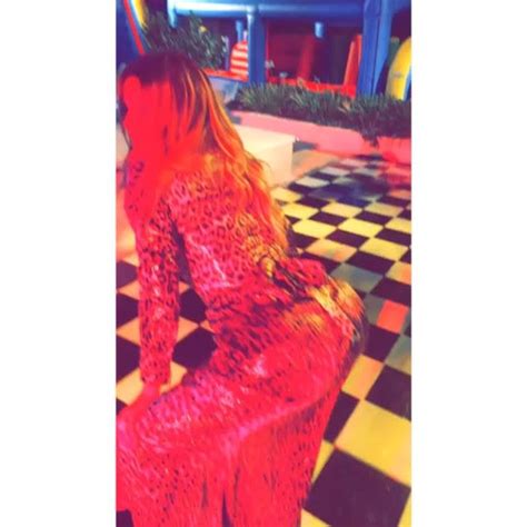 Kylie Jenners Epic Graduation Party Features A Twerking Khloe