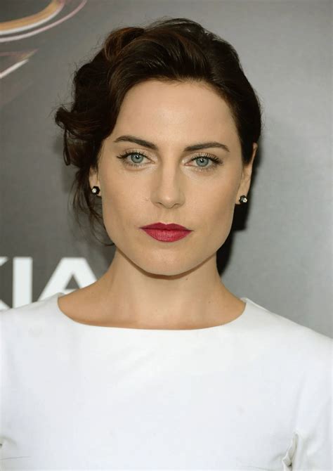 Antje Traue Wallpapers Wallpapers Com