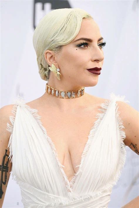 Lady Gaga In Dior Sag Awards 19 Lady Gaga Pictures Lady Gaga Makeup Lady Gaga Photos