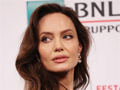 Angelina Jolie Says ‘we Cannot Be Selective About Who Deserves Support As She Meets Refugees In