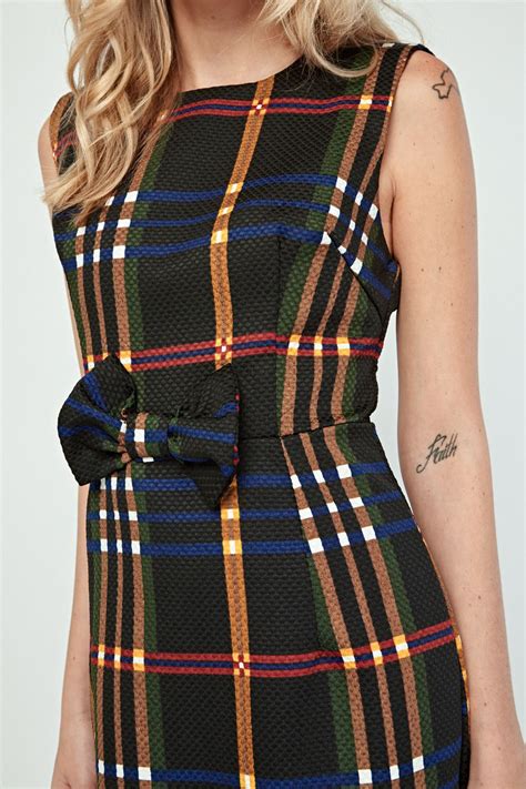 sleeveless bow front plaid dress just 6