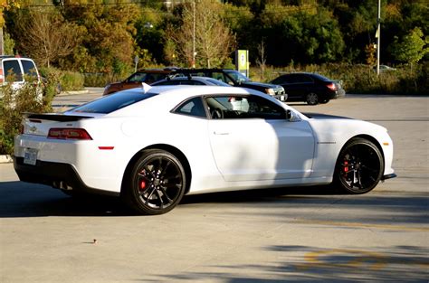 16 city / 24 hwy. 2014 summit white 1LE photo shoot - Camaro5 Chevy Camaro ...