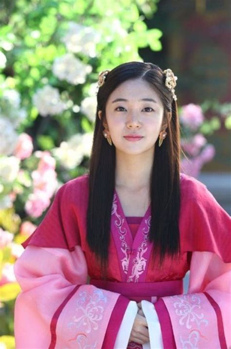 Baek Jin Hee As Tanasiri In Empress Ki She Looks Sooo Pretty Here