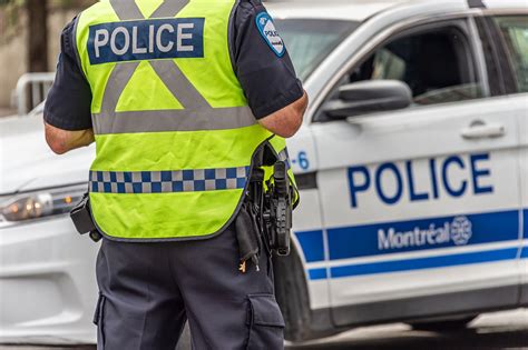 A mile per hour is a unit of speed commonly used in the united states. Teen Caught At 205 km/h (127 mph) In Montreal Construction ...