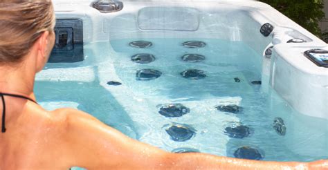 8 Pro Tips For Buying A Hot Tub Spa Max