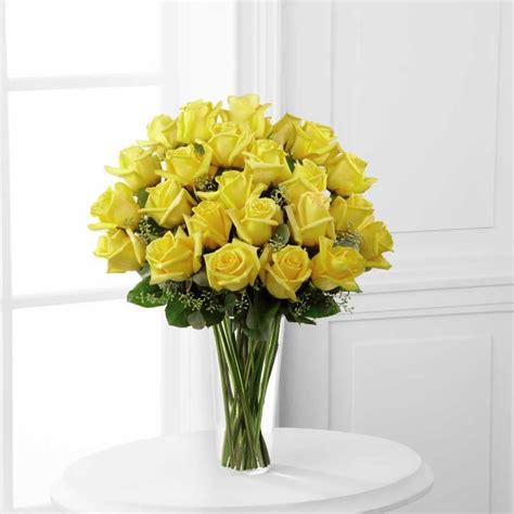 24 Yellow Roses In Miami Fl Dollys Florist