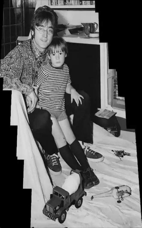 ♡♥julian Lennon Plays With Some Toys With His Dad John Lennon Click