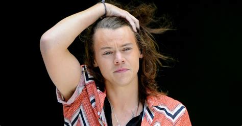 One Directions Harry Styles Has Straightened His Hair And No One Is
