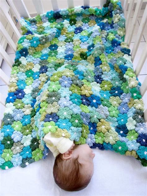 How To Diy 6 Petal Crochet Flower Baby Blanket
