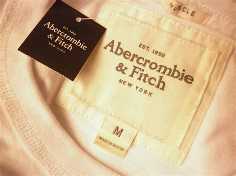 bundle ofnever abercrombie and fitch tee sold