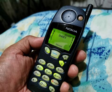 Rare Nokia 5110 With 2 Extra Housing And Flashing Light Antenna Mobile