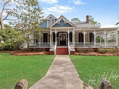 1872 Victorian For Sale In Eufaula Alabama — Captivating Houses