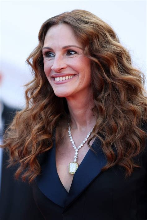 Julia Roberts Style Best Dresses Outfits And Photos