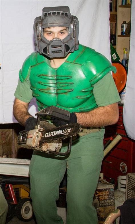Doomguy By Uonewithmyface Cosplay Know Your Meme